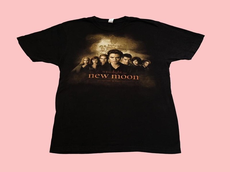 Dive Into the Twilight Universe: The Appeal of The Twilight Saga Merch